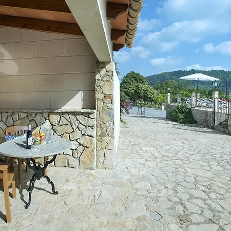 Owl Sedes - Dive Into Nature Villa